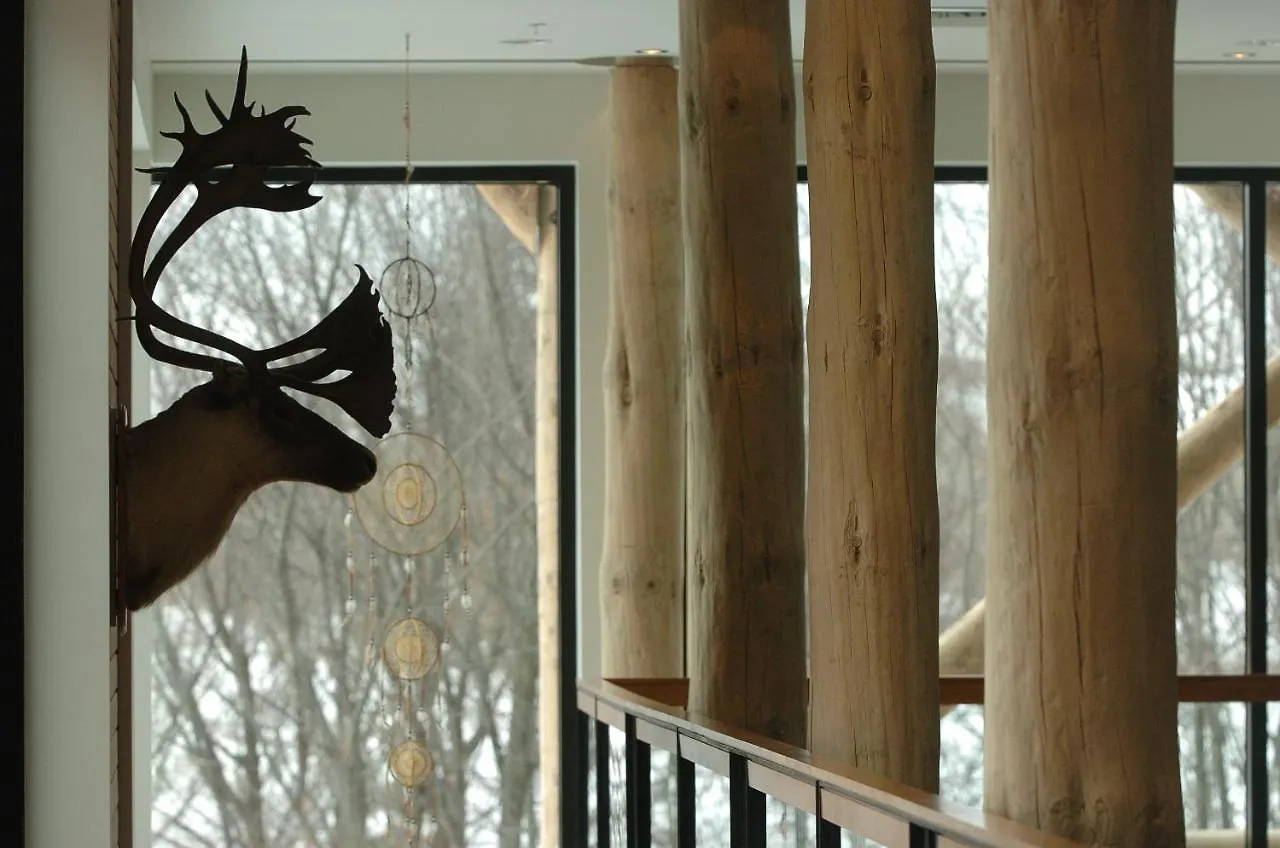 Hotel-Musee Premieres Nations Wendake 4*,